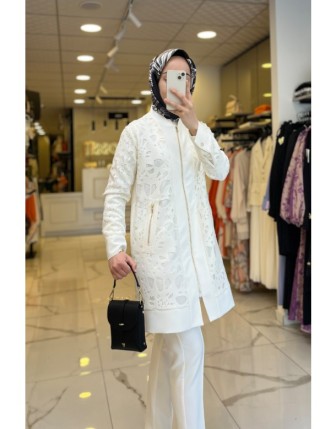 Mascara Beyaz Küpürlü Ceket 