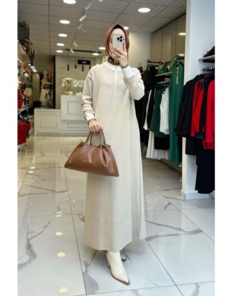 Tığ Triko Bej Yakası Fermuar Detaylı  Kol Ucu Ribanalı Elbise