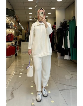 Tığ Triko Ekru Kolları Ve Paçası Taşlı Fermuarlı Takım