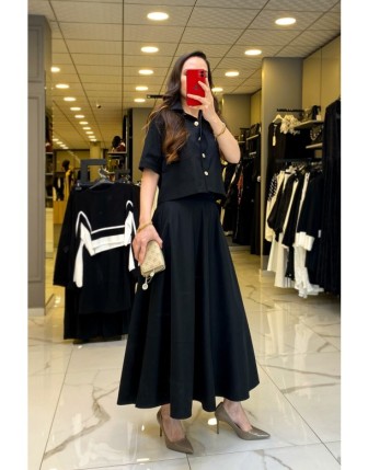 On Fashıon Siyah Gold Düğme Detaylı Kısa Kollu Etekli Takım